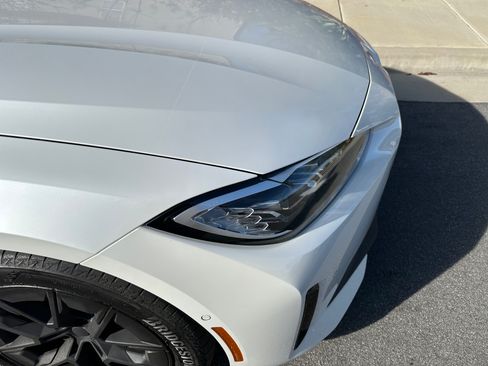 Used 2022 BMW i4 eDrive40 image 13