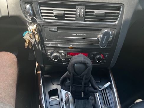 Used 2011 Audi Q5 2.0T Premium Plus image 8