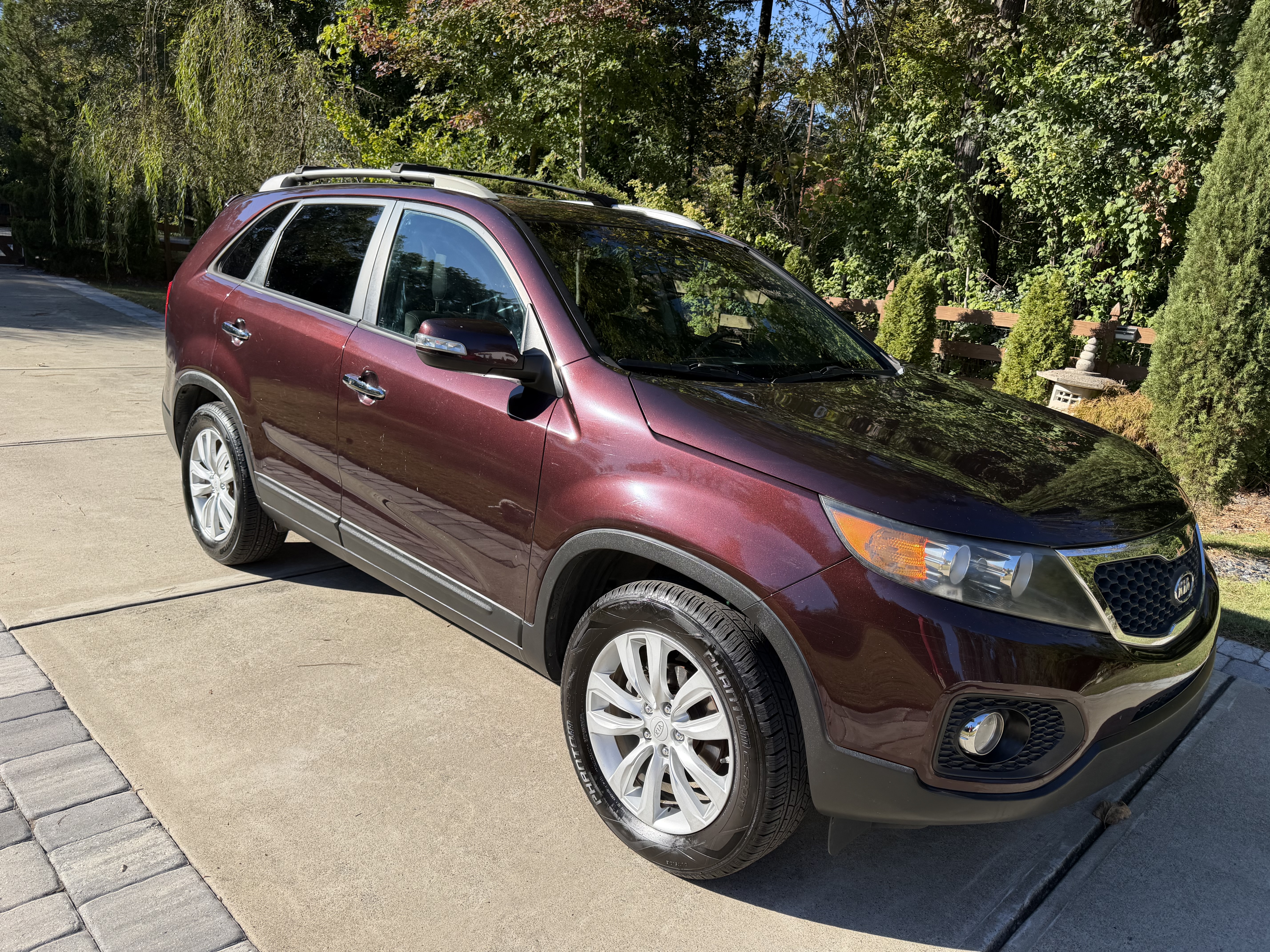 Used 2011 Kia Sorento EX w/ Premium Pkg FWD image 1