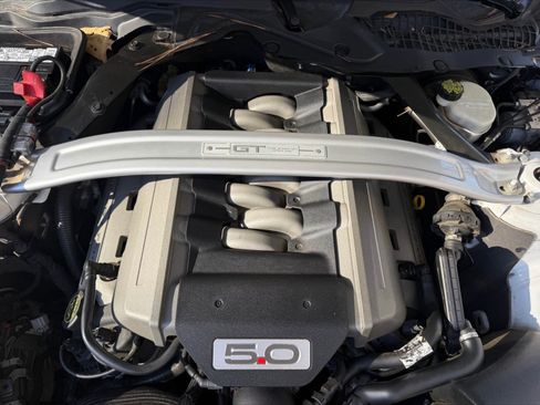 Used 2016 Ford Mustang GT Premium w/ Equipment Group 401A image 13