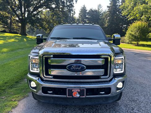 Used 2016 Ford F350 Lariat w/ Lariat Ultimate Package AWD/4WD image 4