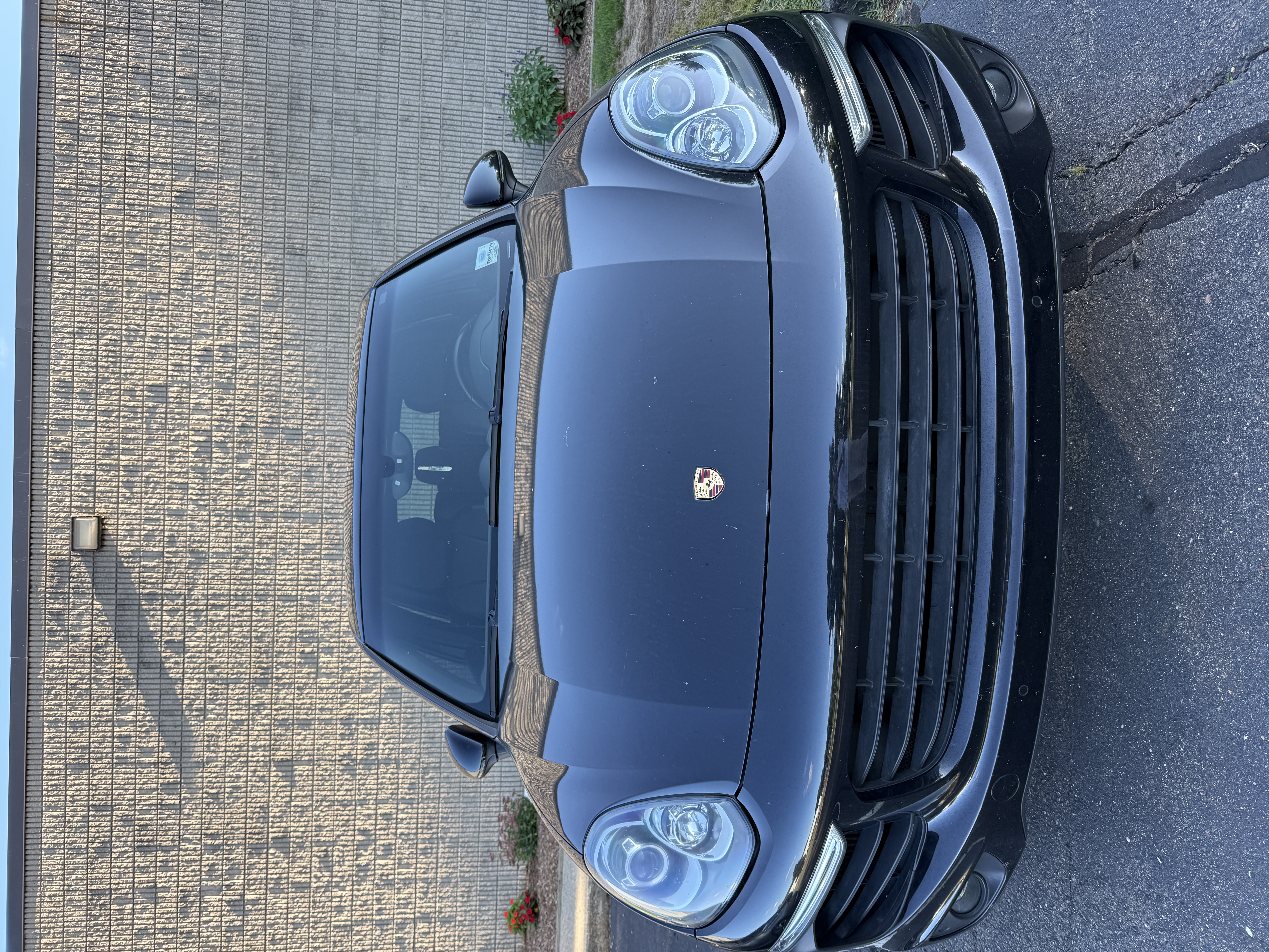 Used 2015 Porsche Cayenne S AWD/4WD image 1