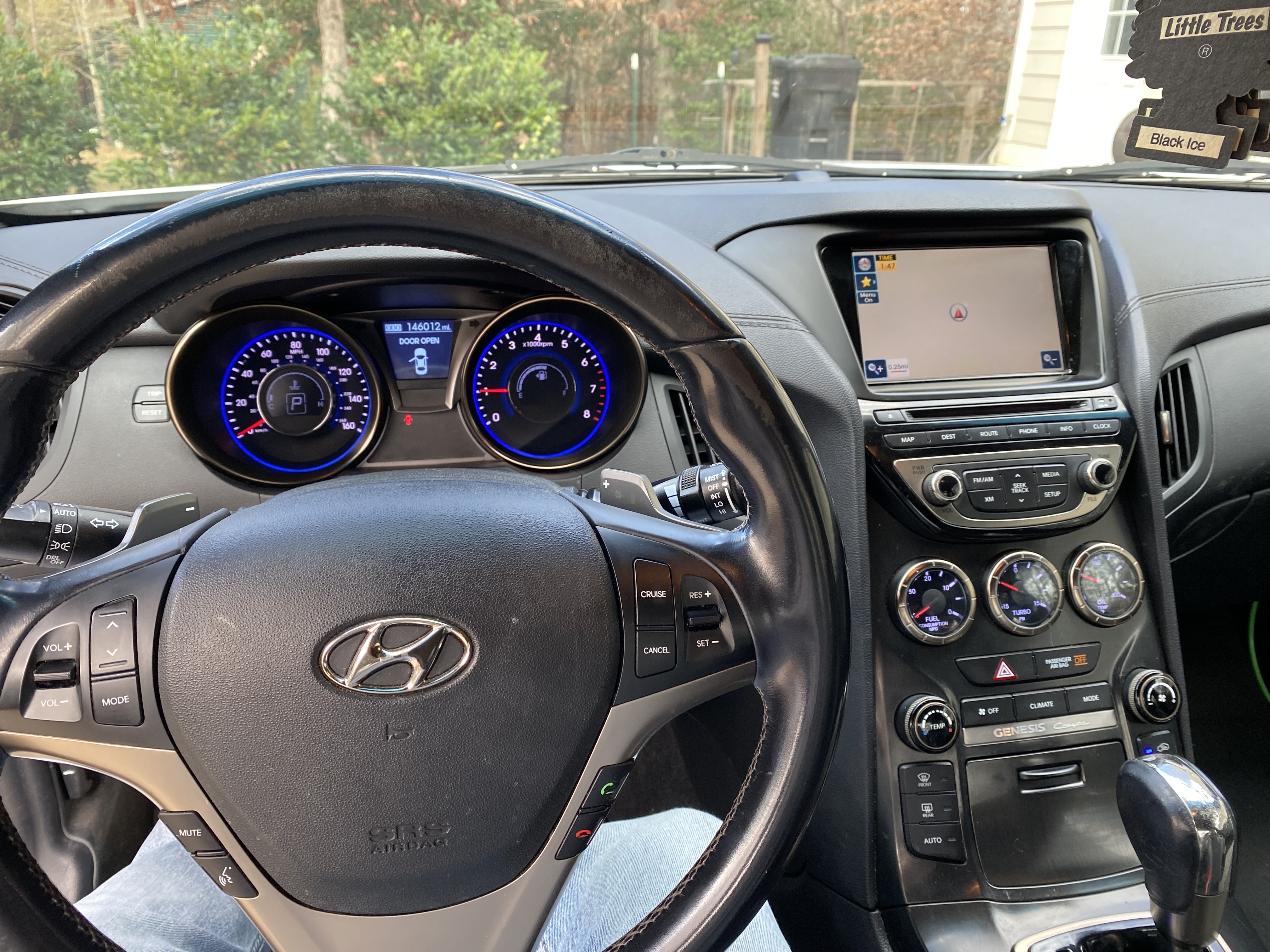 Used 2013 Hyundai Genesis 2.0T RWD image 11