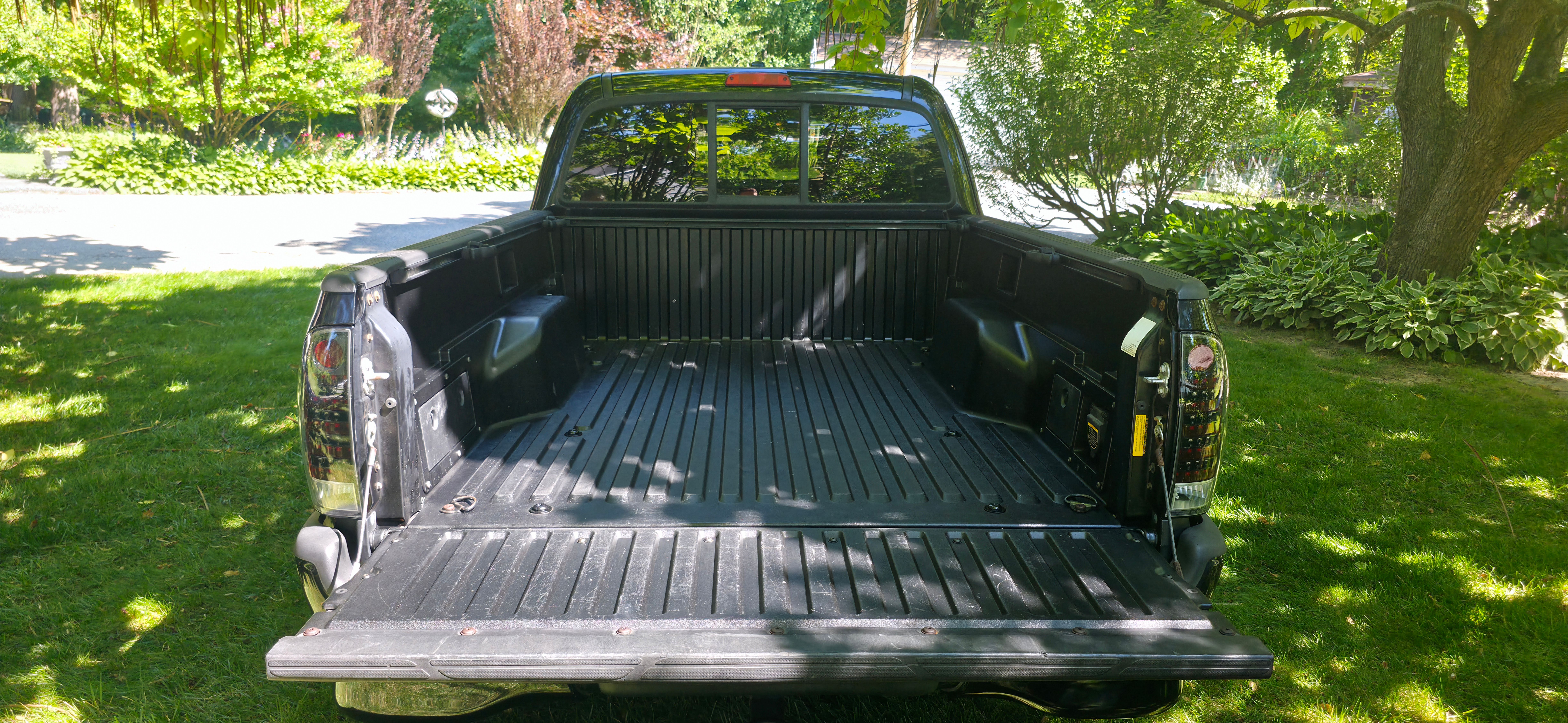 Used 2009 Toyota Tacoma X-Runner RWD image 12