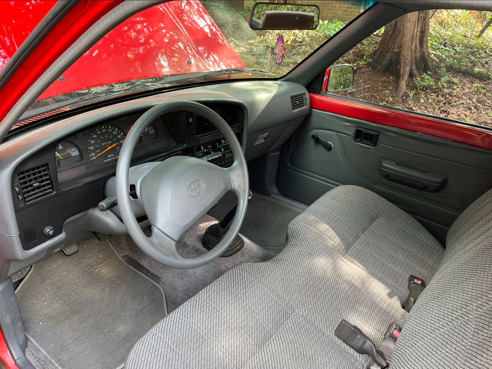 Used 1994 Toyota Pickup 2WD Regular Cab image 9