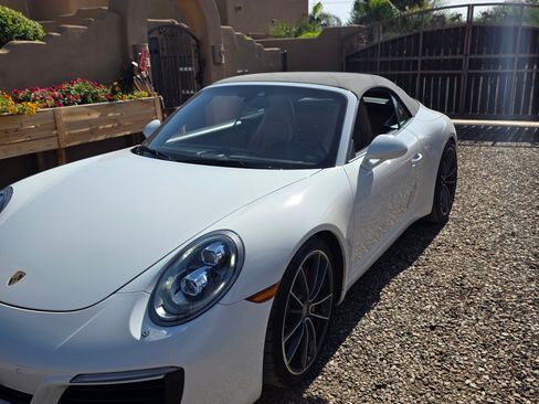 Used 2017 Porsche 911 Carrera S image 8