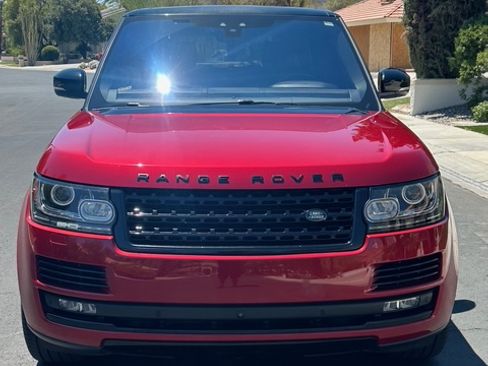 Used 2017 Land Rover Range Rover HSE AWD/4WD image 4