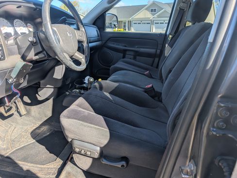 Used 2004 Dodge Ram 2500 Truck SLT w/ Trailer Tow Group image 8