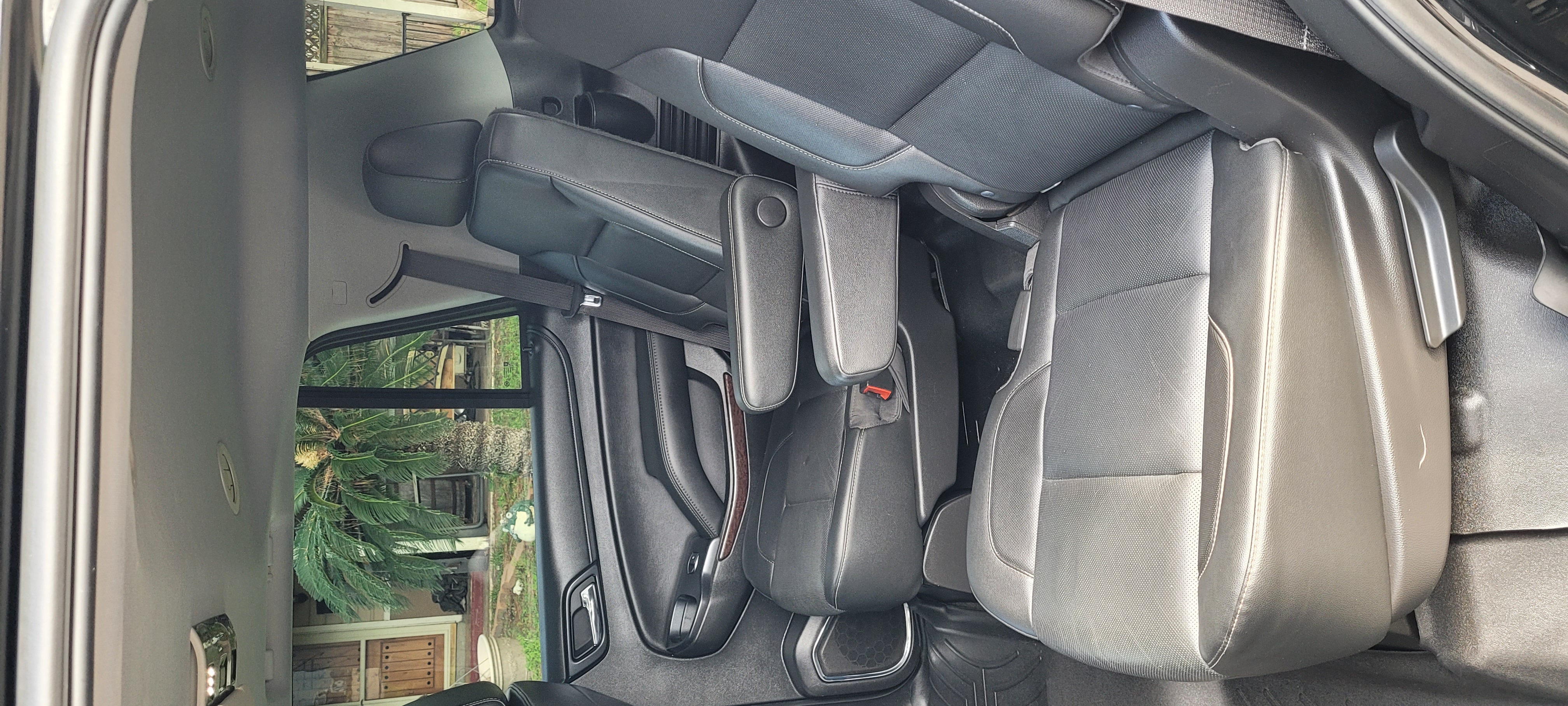 Used 2018 GMC Yukon SLT w/ Open Road Package RWD image 11