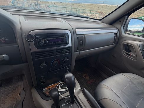 Used 2001 Jeep Grand Cherokee Laredo image 7