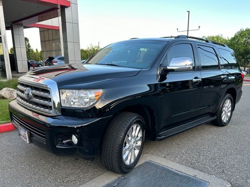 Used 2008 Toyota Sequoia Limited AWD/4WD image 1