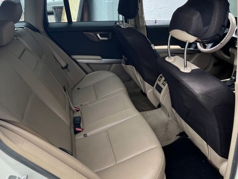 Used 2010 Mercedes-Benz GLK 350 2WD image 5