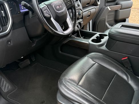 Used 2020 GMC Sierra 1500 SLT image 17
