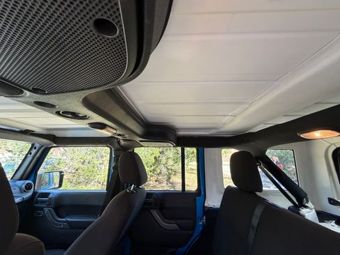 Used 2015 Jeep Wrangler Unlimited Sport w/ Quick Order Package 24S image 13