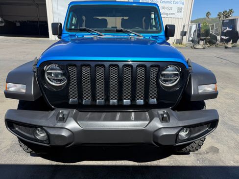 Used 2022 Jeep Wrangler Sport image 4