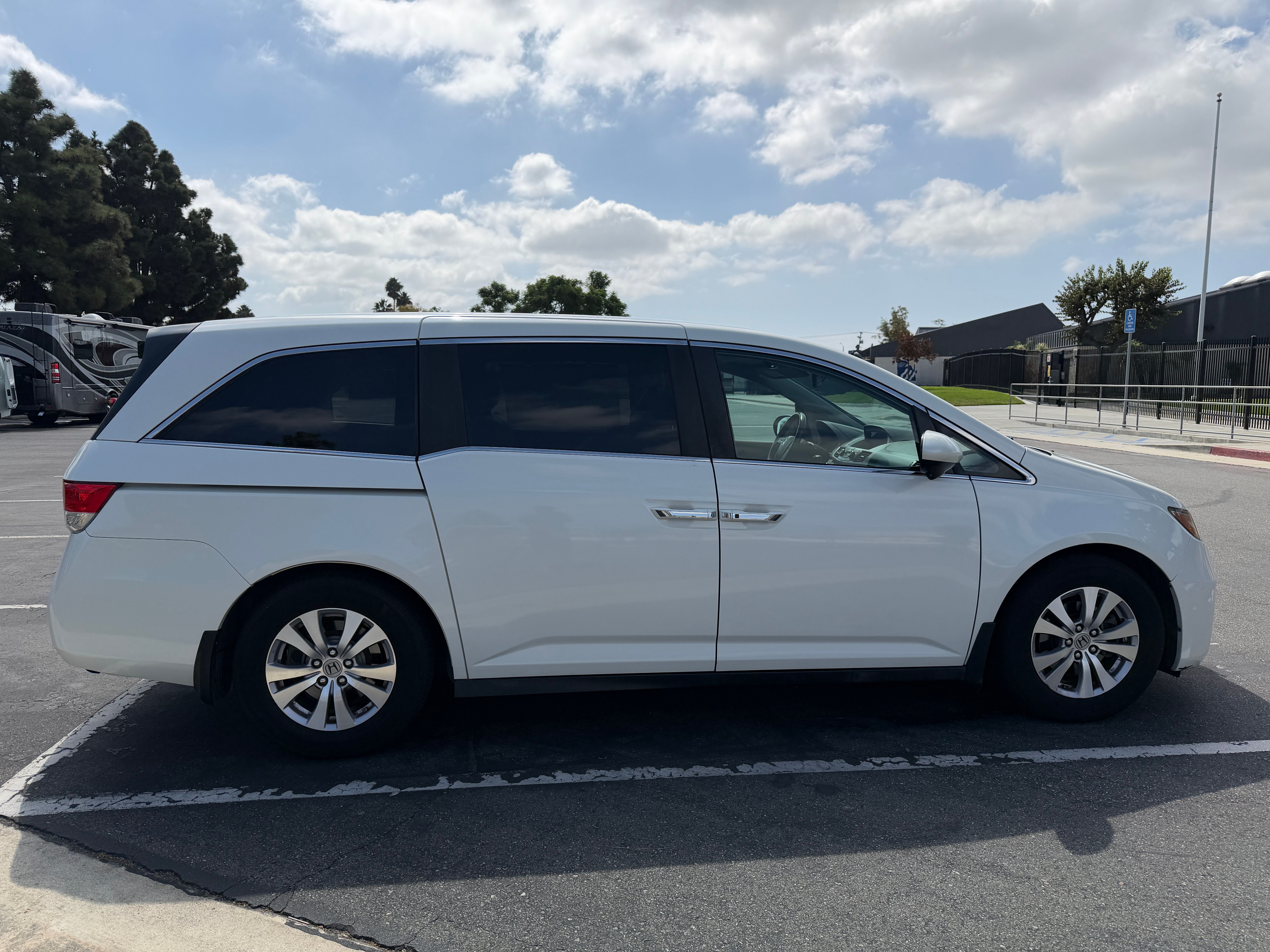 Used 2014 Honda Odyssey EX-L image 13