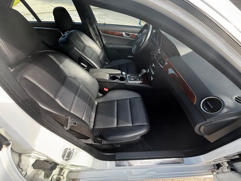 Used 2014 Mercedes-Benz C 250 Sedan image 13