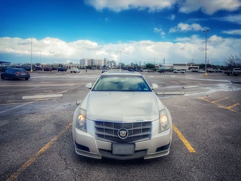 Used 2011 Cadillac CTS Luxury image 5