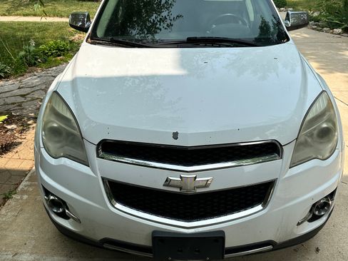 Used 2010 Chevrolet Equinox LTZ image 2