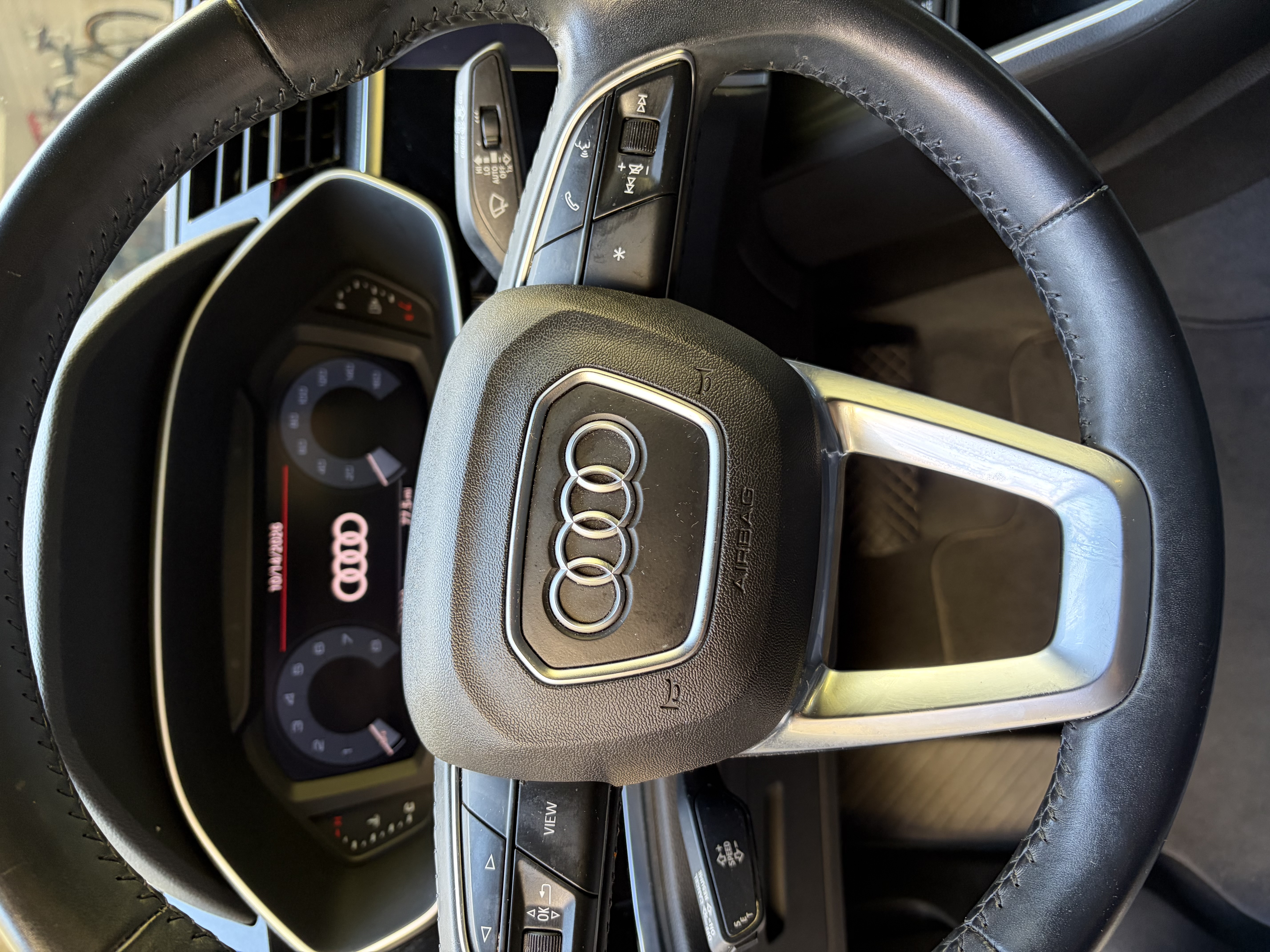Used 2020 Audi Q3 2.0T Premium w/ Convenience Package AWD/4WD image 10