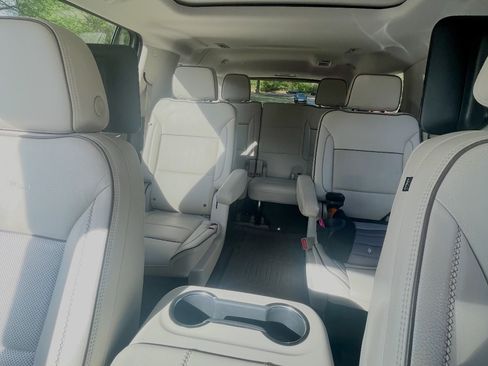 Used 2021 GMC Yukon XL Denali w/ Denali Ultimate Package image 11