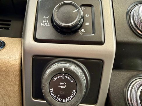 Used 2020 Ford F150 Lariat w/ Equipment Group 502A Luxury image 16