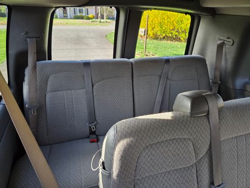Used 2019 Chevrolet Express 3500 LT w/ LT Preferred Equipment Group image 9