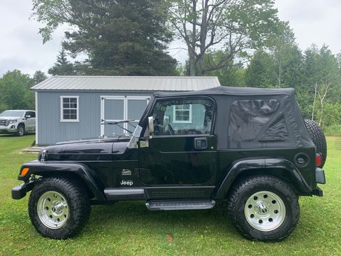 Used 2003 Jeep Wrangler Sahara AWD/4WD image 5