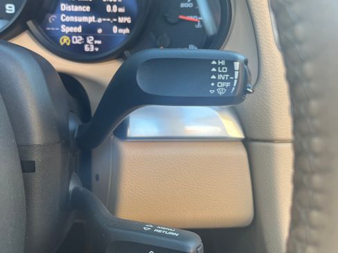 Used 2014 Porsche 911 Carrera image 18