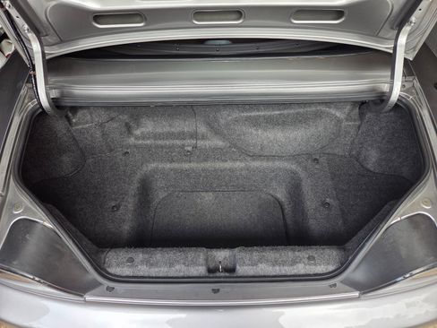 Used 2005 Honda S2000 image 29