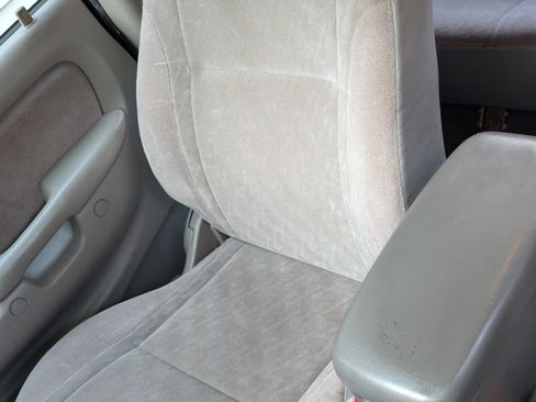 Used 2004 Toyota Tacoma PreRunner image 9