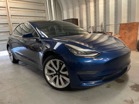 Used 2020 Tesla Model 3 Standard Range Plus image 18