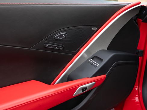 Used 2016 Chevrolet Corvette Z06 w/ 3LZ Preferred Equipment Group image 22