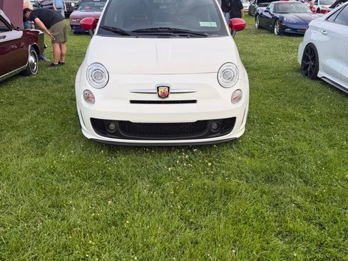 Used 2013 FIAT 500 Abarth w/ Comfort/Convenience Group FWD image 1