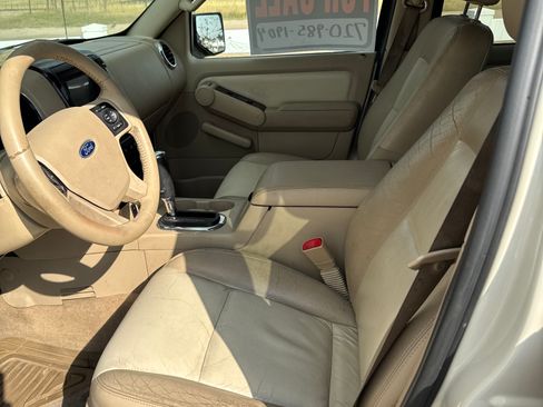 Used 2006 Ford Explorer Limited image 10