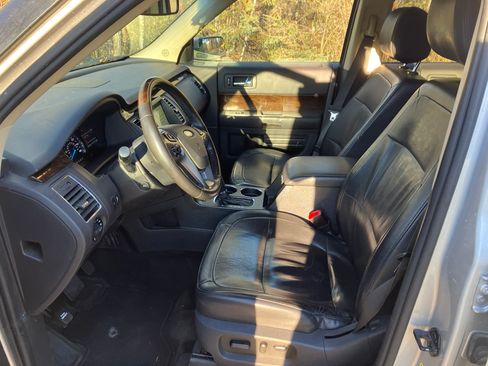 Used 2017 Ford Flex Limited image 4