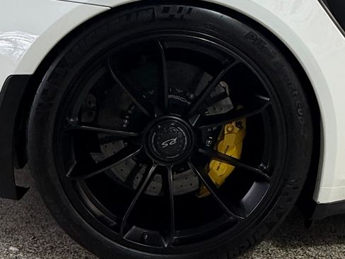 Used 2016 Porsche 911 GT3 RS image 18