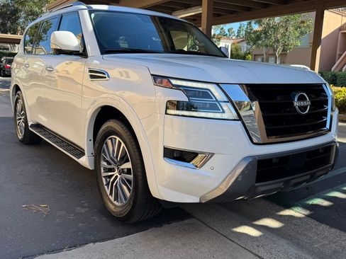 Used 2023 Nissan Armada SL image 12