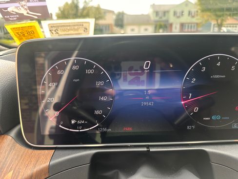 Used 2022 Mercedes-Benz C 300 4MATIC Sedan image 11