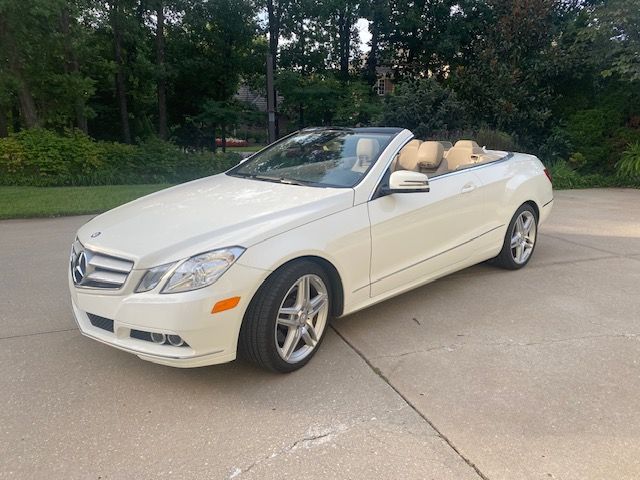 Used 2011 Mercedes-Benz E 350 Cabriolet image 1