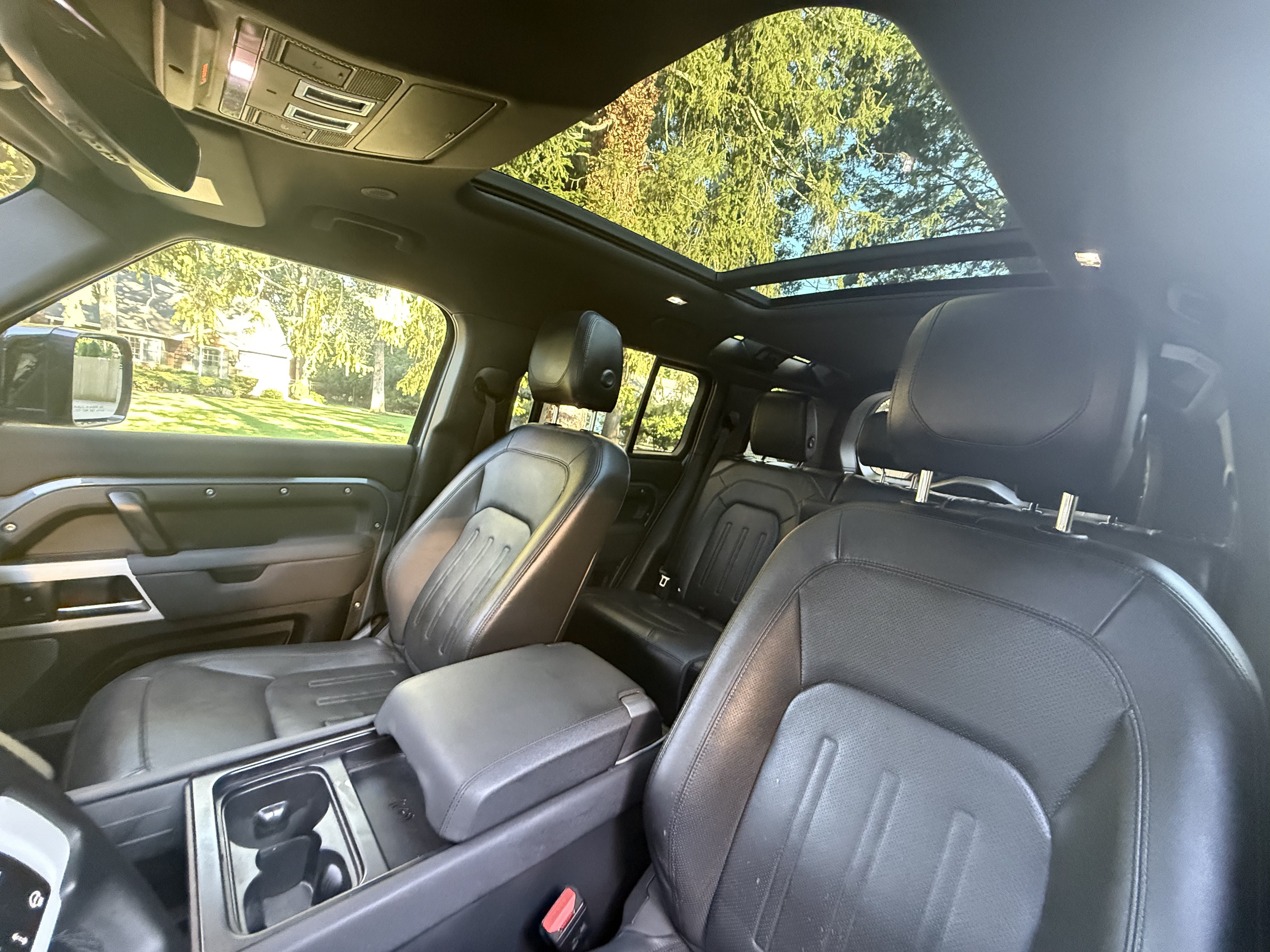 Used 2022 Land Rover Defender 110 S AWD/4WD image 5