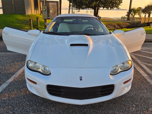 Used 1999 Chevrolet Camaro Z28 w/ SS Performance/Appearance Pkg image 2
