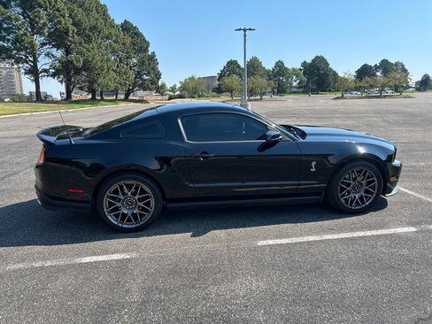 Used 2011 Ford Mustang Shelby GT500 w/ SVT Performance Pkg RWD image 8