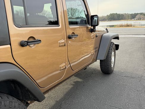 Used 2015 Jeep Wrangler Unlimited Sport w/ Quick Order Package 24S image 17