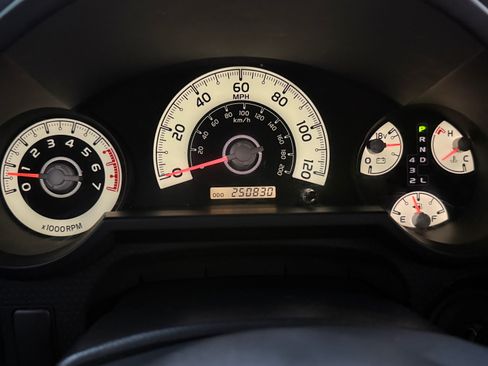 Used 2007 Toyota FJ Cruiser Sport Utility 2D image 20