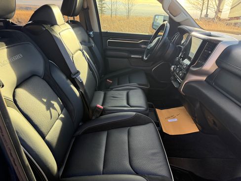 Used 2020 RAM 1500 Laramie image 9