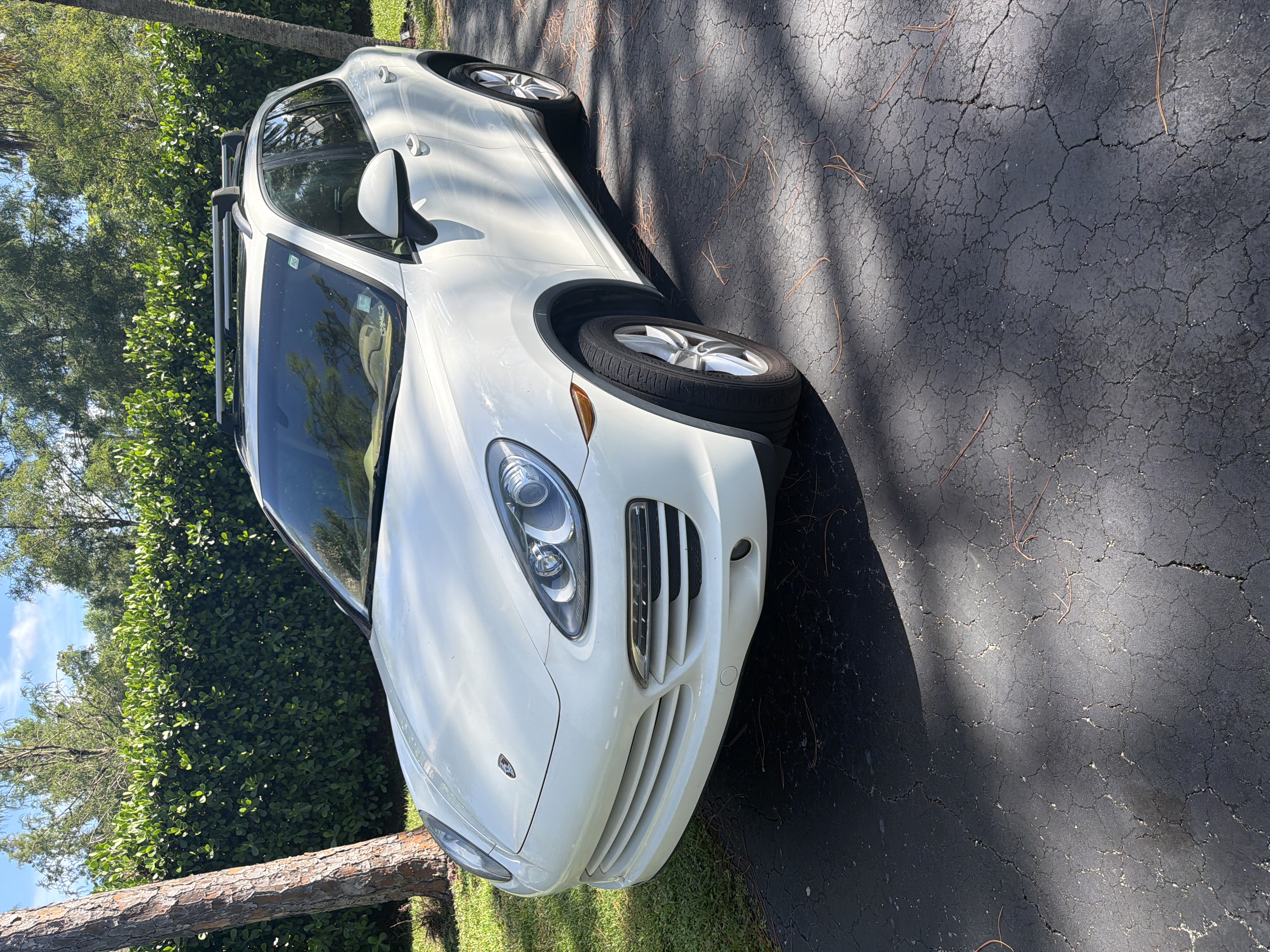 Used 2012 Porsche Cayenne AWD/4WD image 2
