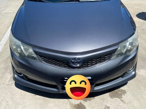 Used 2014 Toyota Camry SE FWD image 1