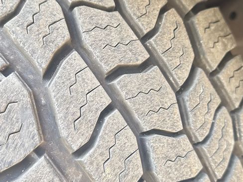 Used 2015 GMC Sierra 2500 Denali w/ Duramax Plus Package image 9