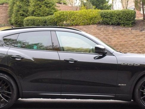 Used 2021 Maserati Levante S GranSport image 1